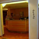 Hotel Akzent 3*