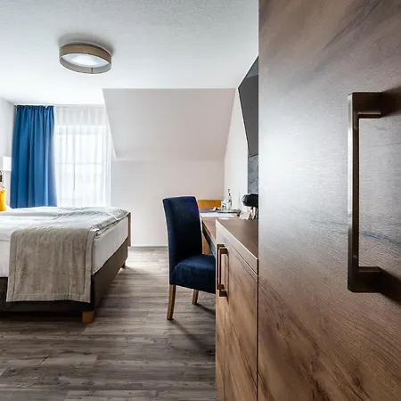 Hotel Akzent 3*