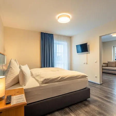 Hotel Akzent 3*