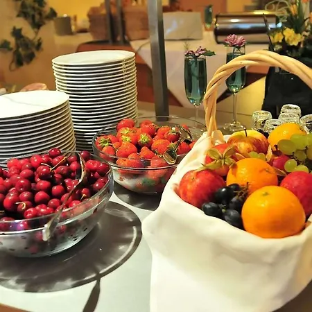 Hotel Akzent 3*