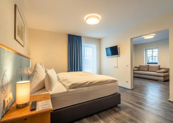 Hotel Akzent 3*